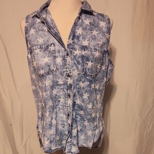 Rock & Republic brand star buttoned sleeveless shirt. High Low Back Split Size L